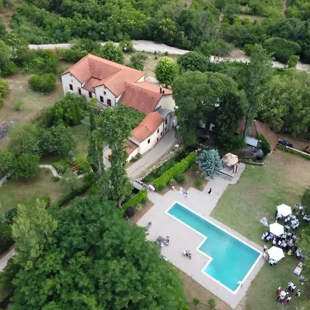 Casa Ivan * Tihaljina
